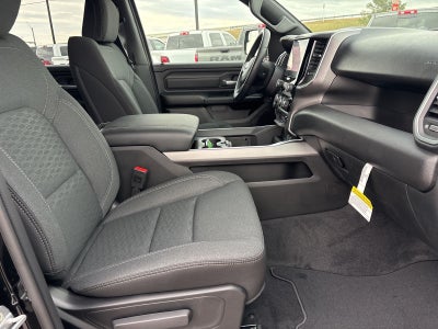 2026 RAM Ram 1500 Express Crew Cab 4x4 5'7' Box