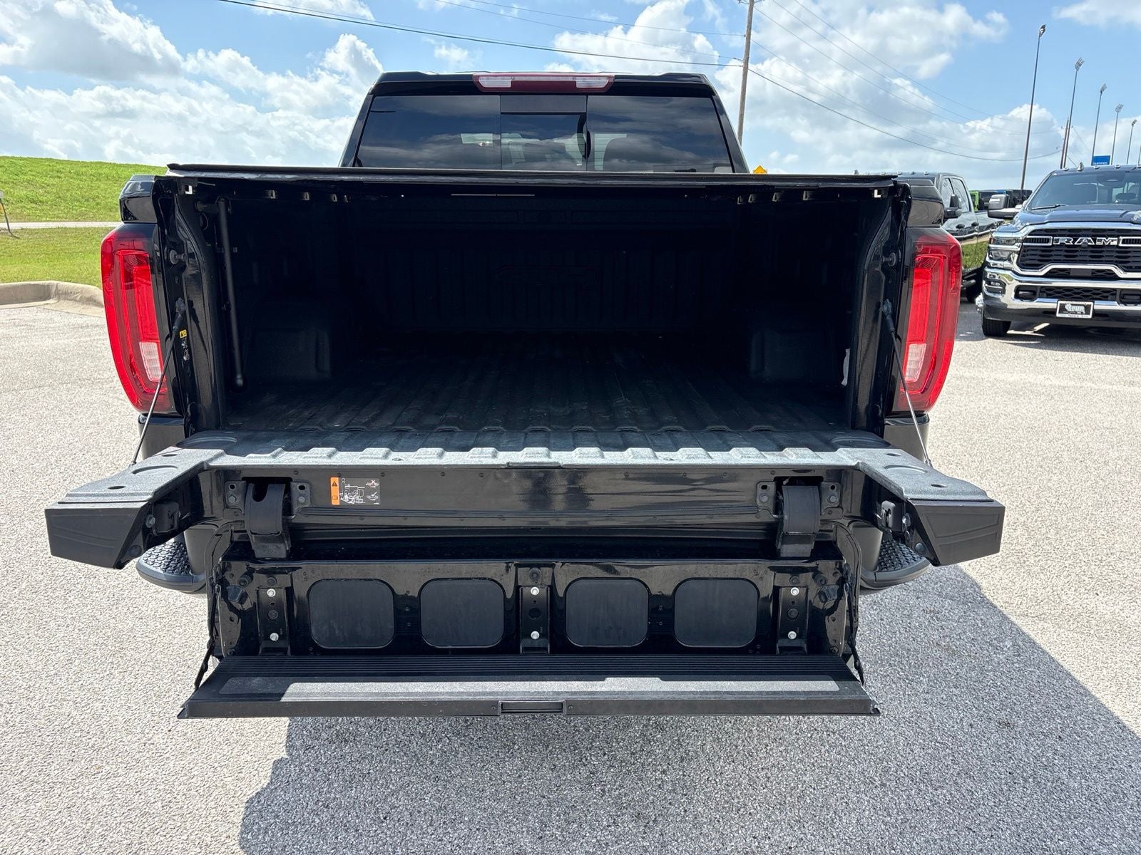 2021 GMC Sierra 1500 4WD Crew Cab Short Box AT4