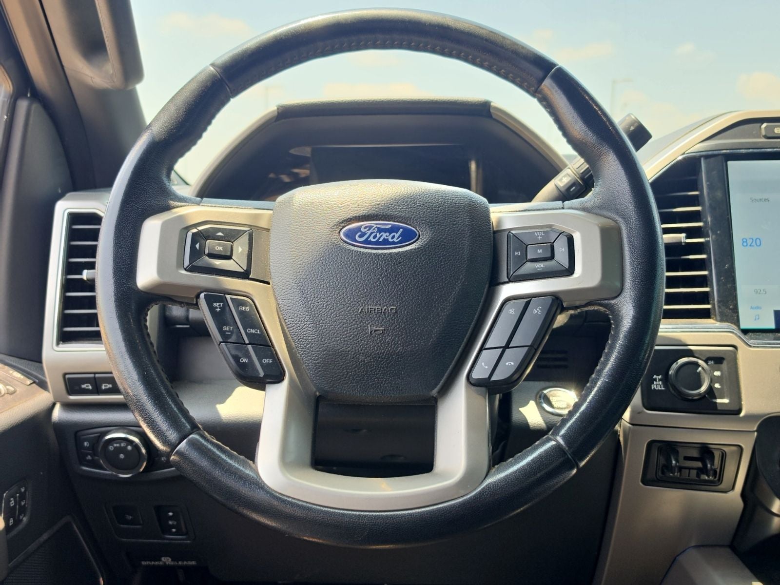 2022 Ford F-350 LARIAT