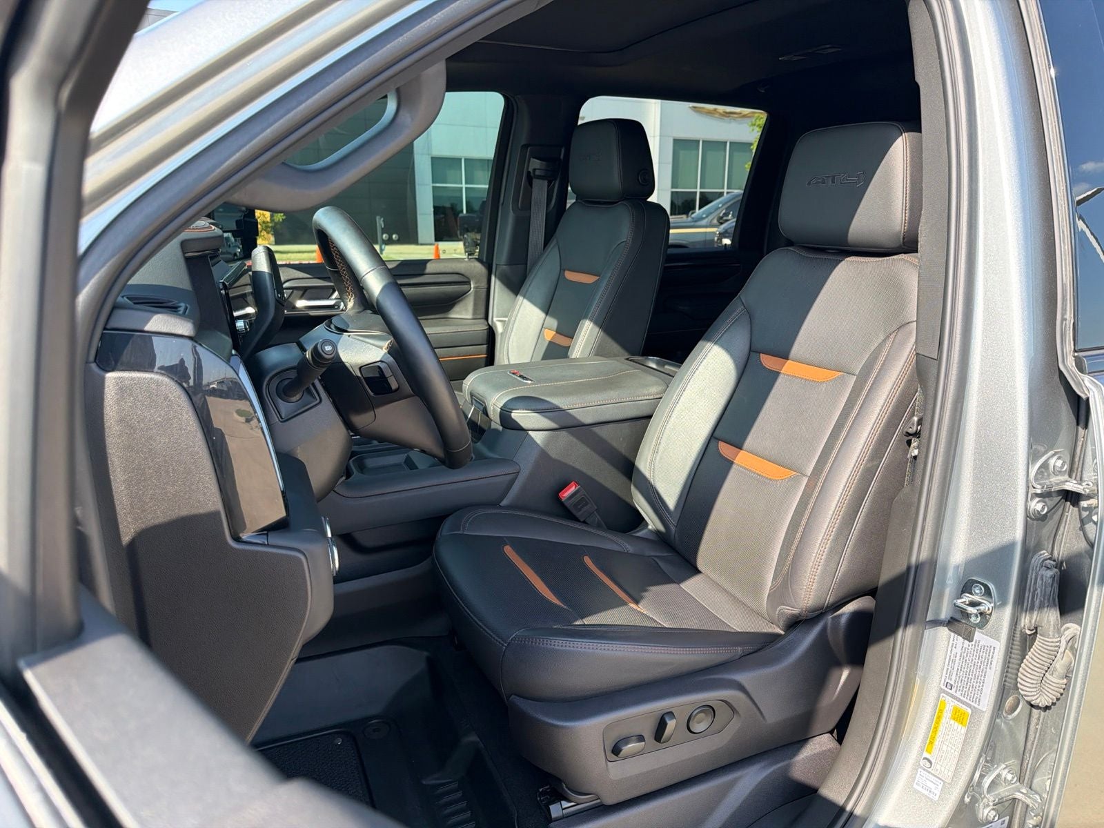 2024 GMC Sierra 2500HD 4WD Crew Cab Standard Bed AT4