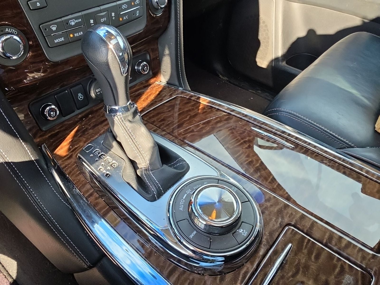 2017 Nissan Armada Platinum