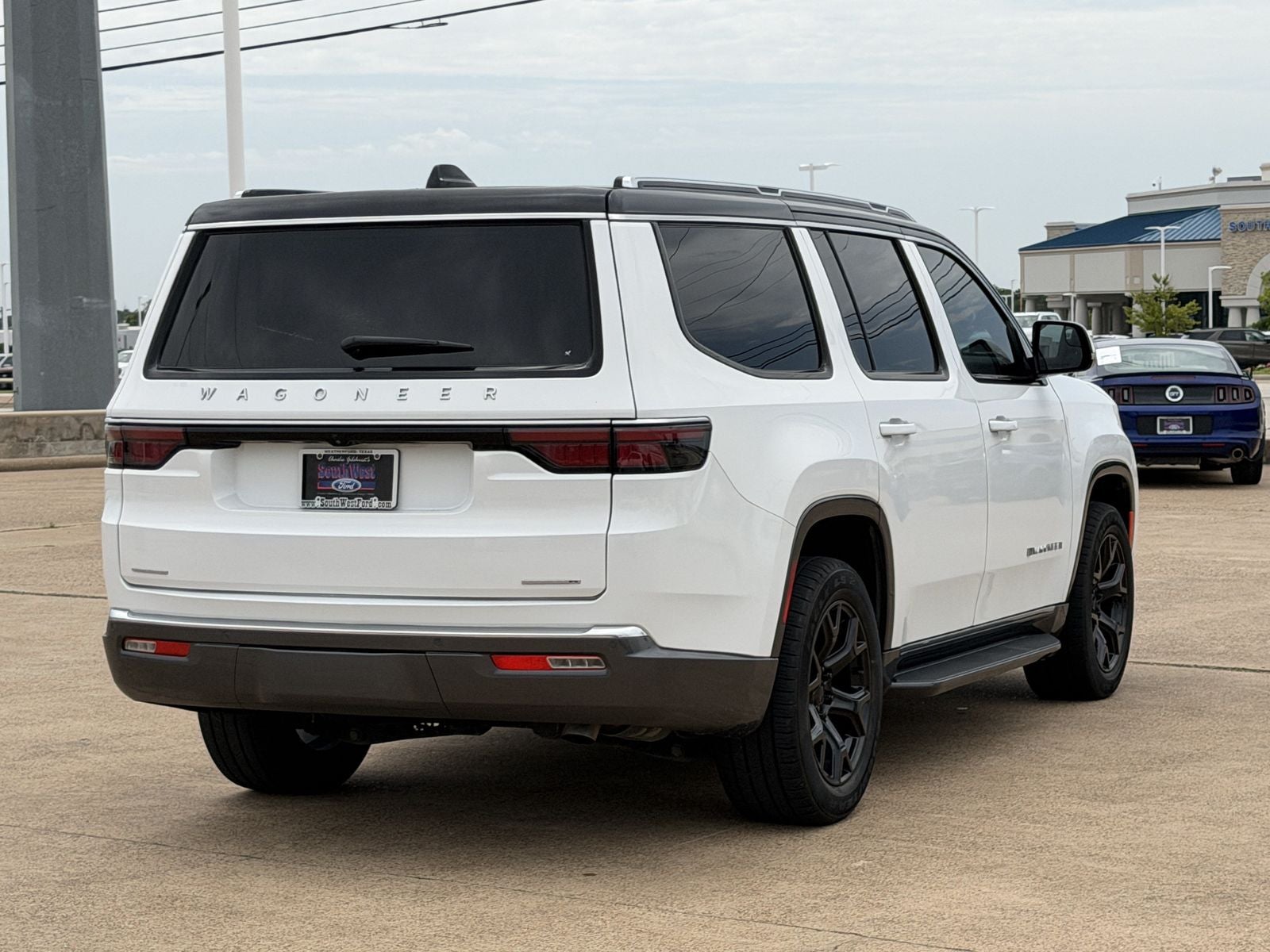 2022 Jeep Wagoneer Series II