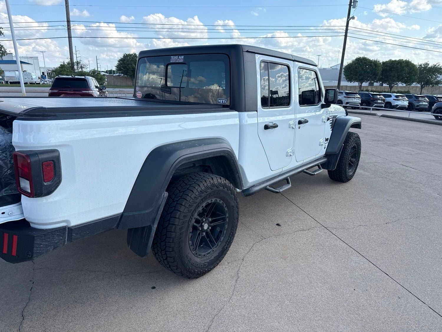 2020 Jeep Gladiator Sport