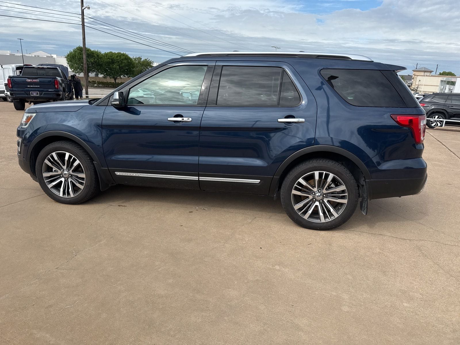 2017 Ford Explorer Platinum