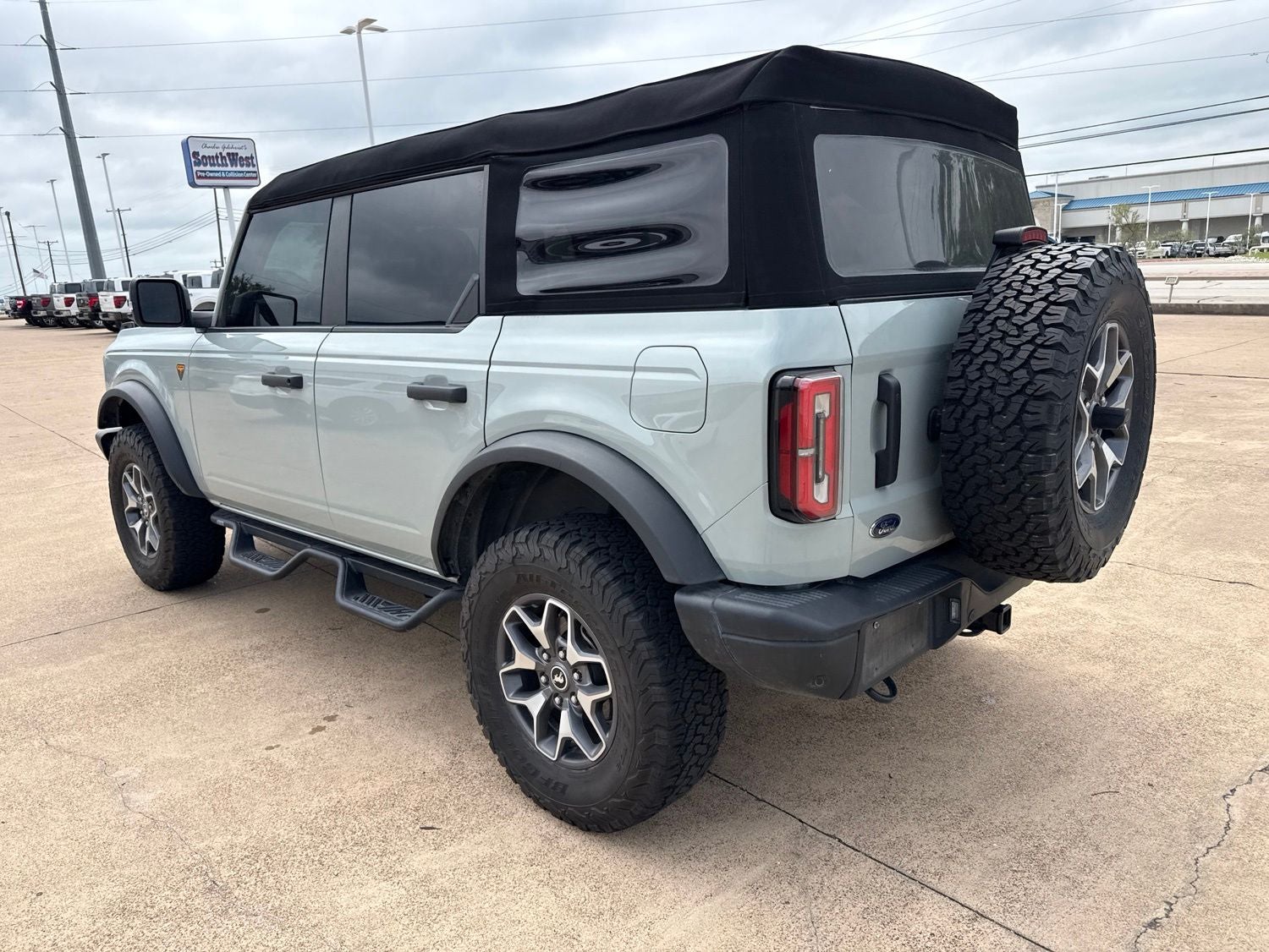 2023 Ford Bronco Badlands