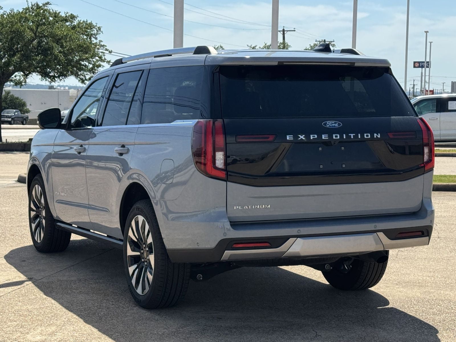 2025 Ford Expedition Platinum