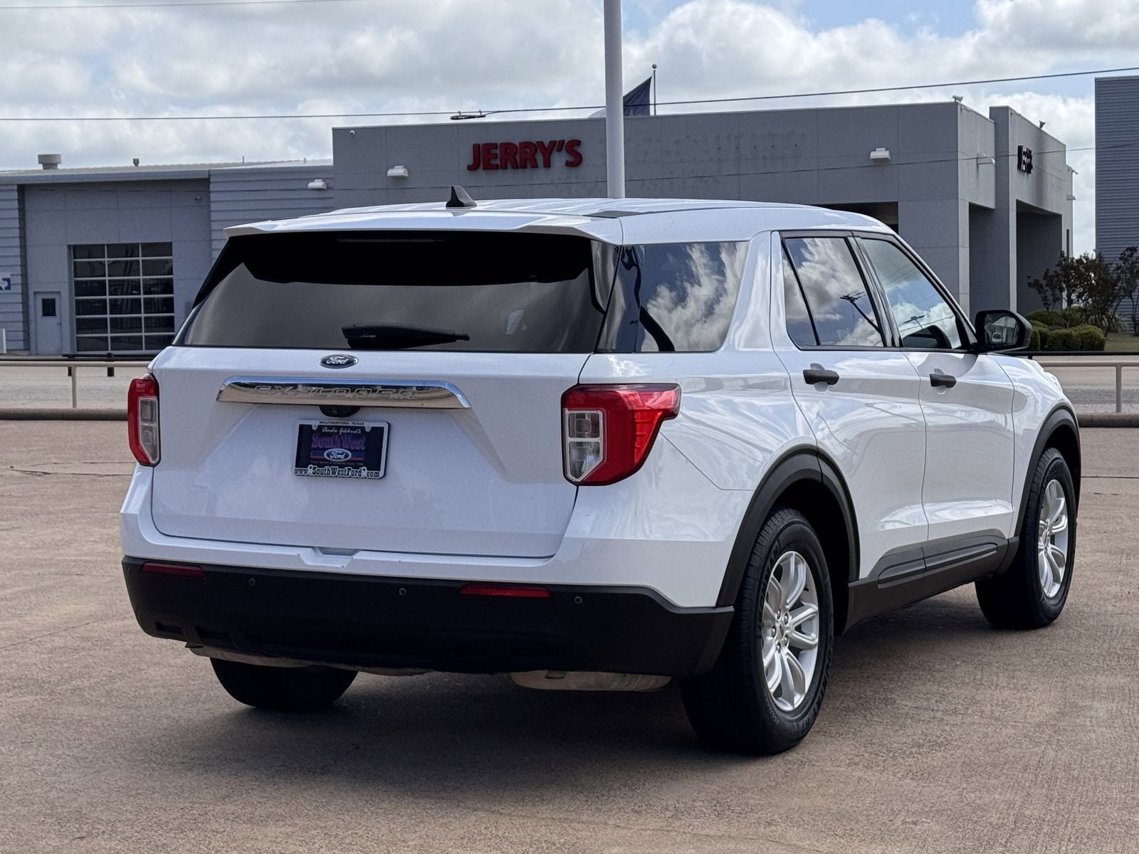 2021 Ford Explorer Base