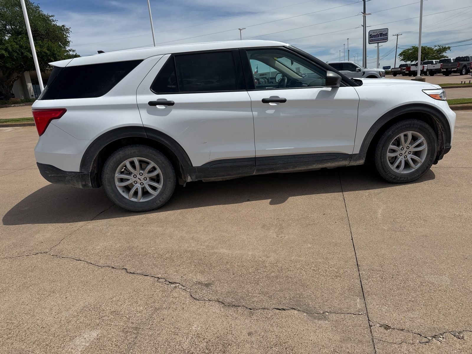 2021 Ford Explorer Base