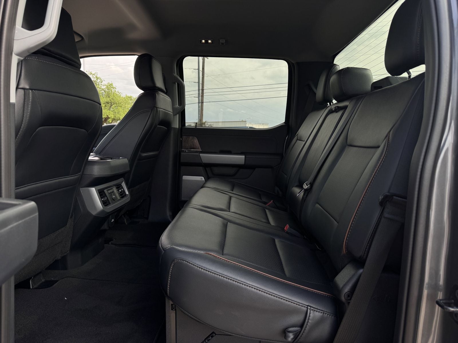 2025 Ford F-250SD F-250® Lariat®