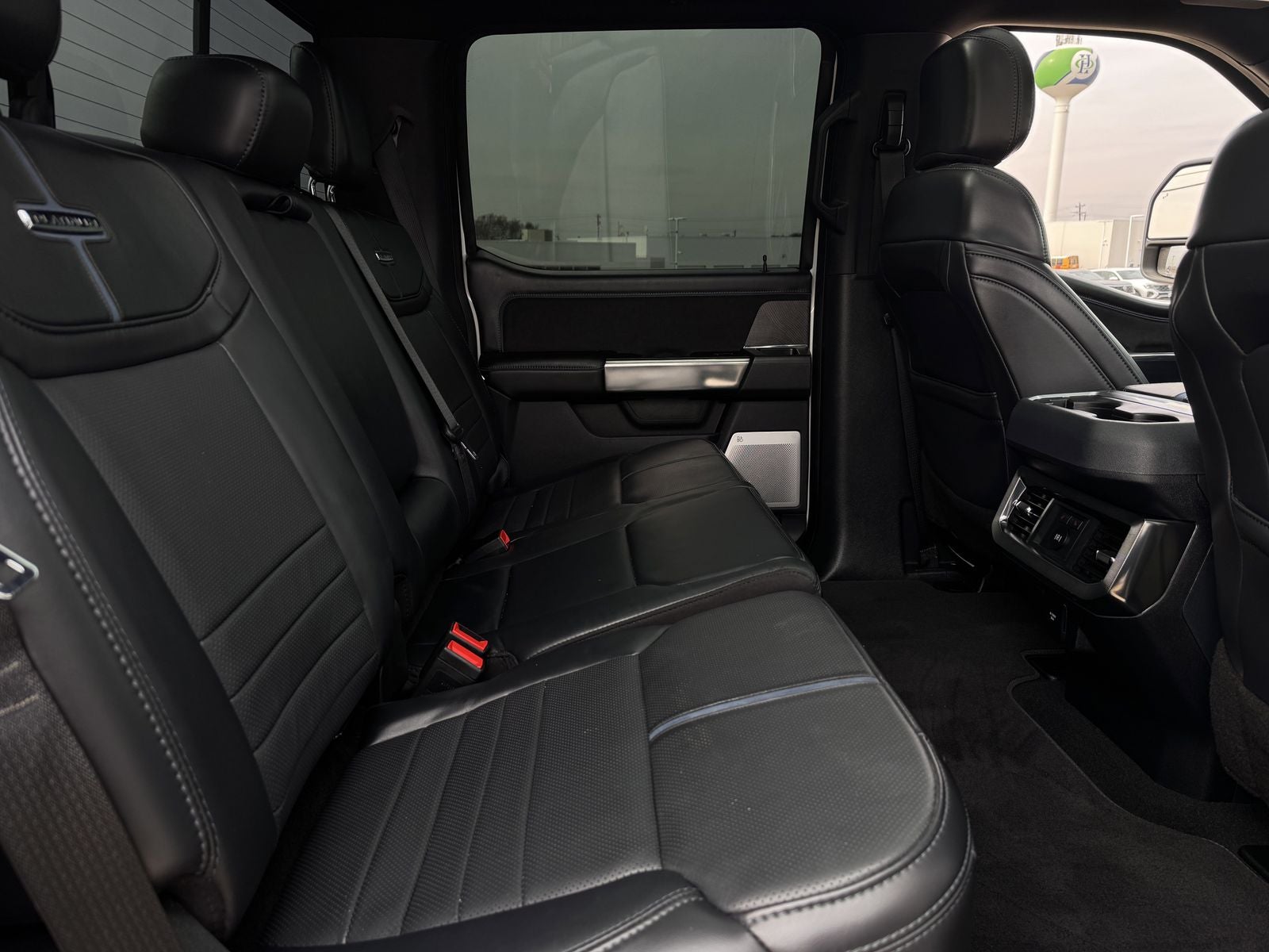 2025 Ford F-350SD Platinum