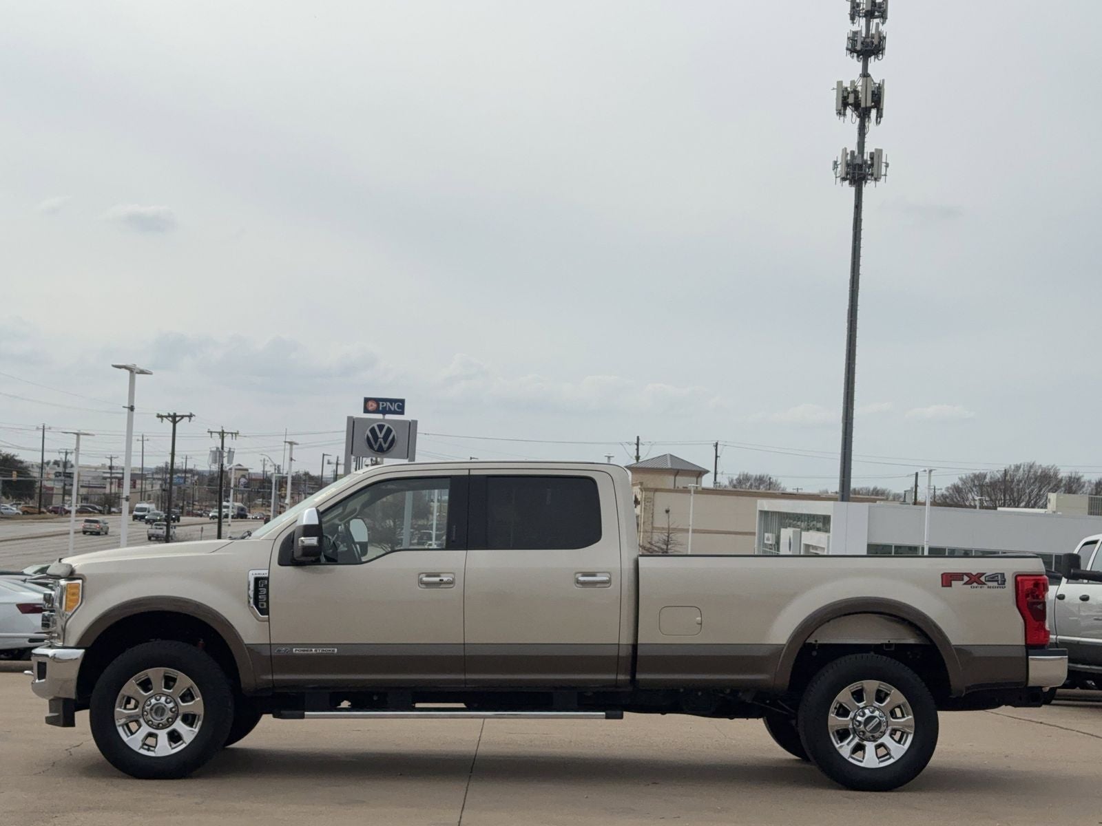 2017 Ford F-350SD Lariat