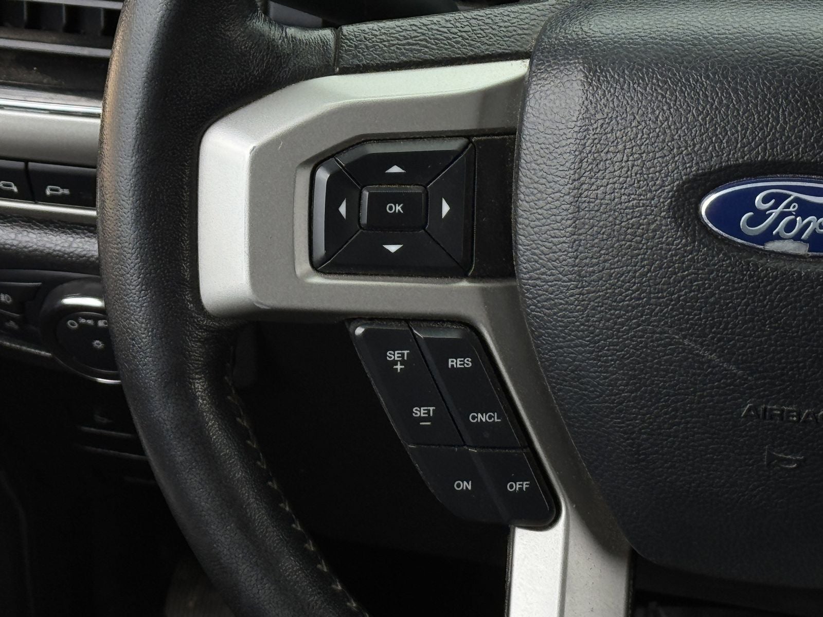2019 Ford F-350SD Lariat DRW