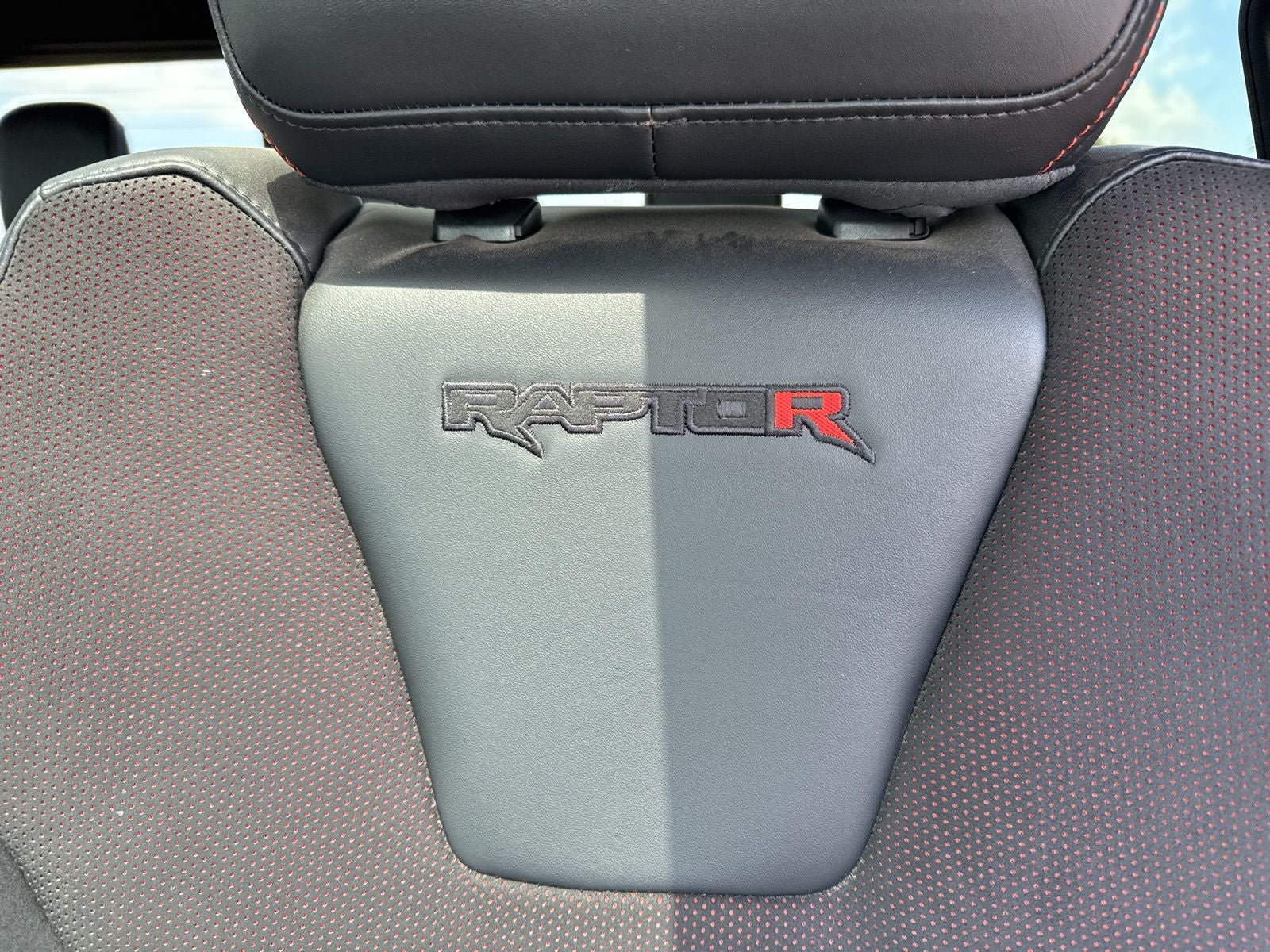 2024 Ford F-150 Raptor R