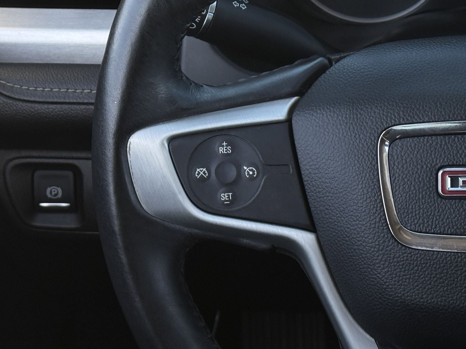 2017 GMC Acadia SLE-1