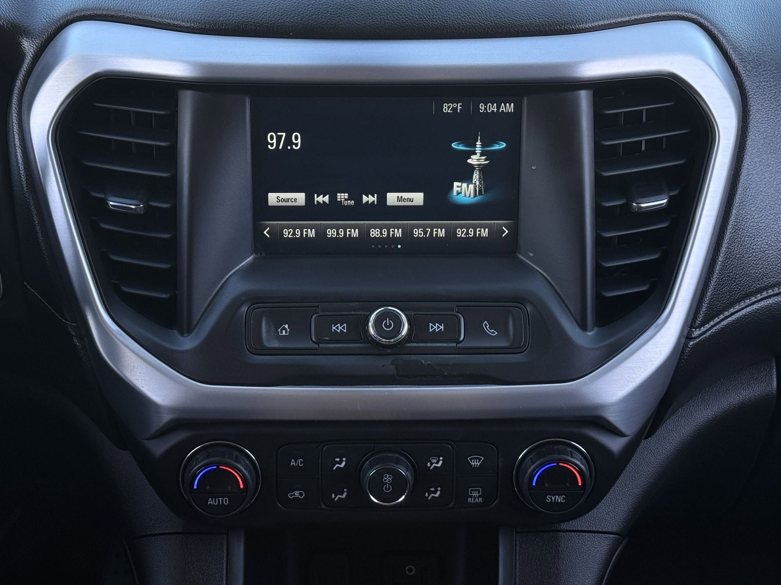 2017 GMC Acadia SLE-1