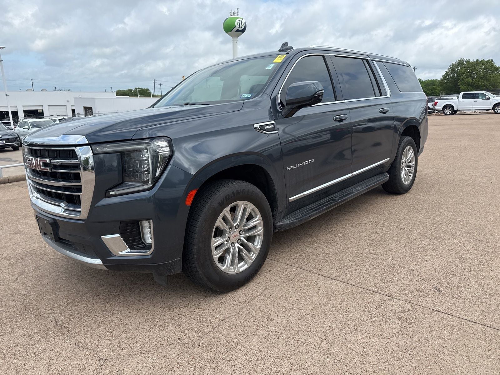 2021 GMC Yukon XL SLT
