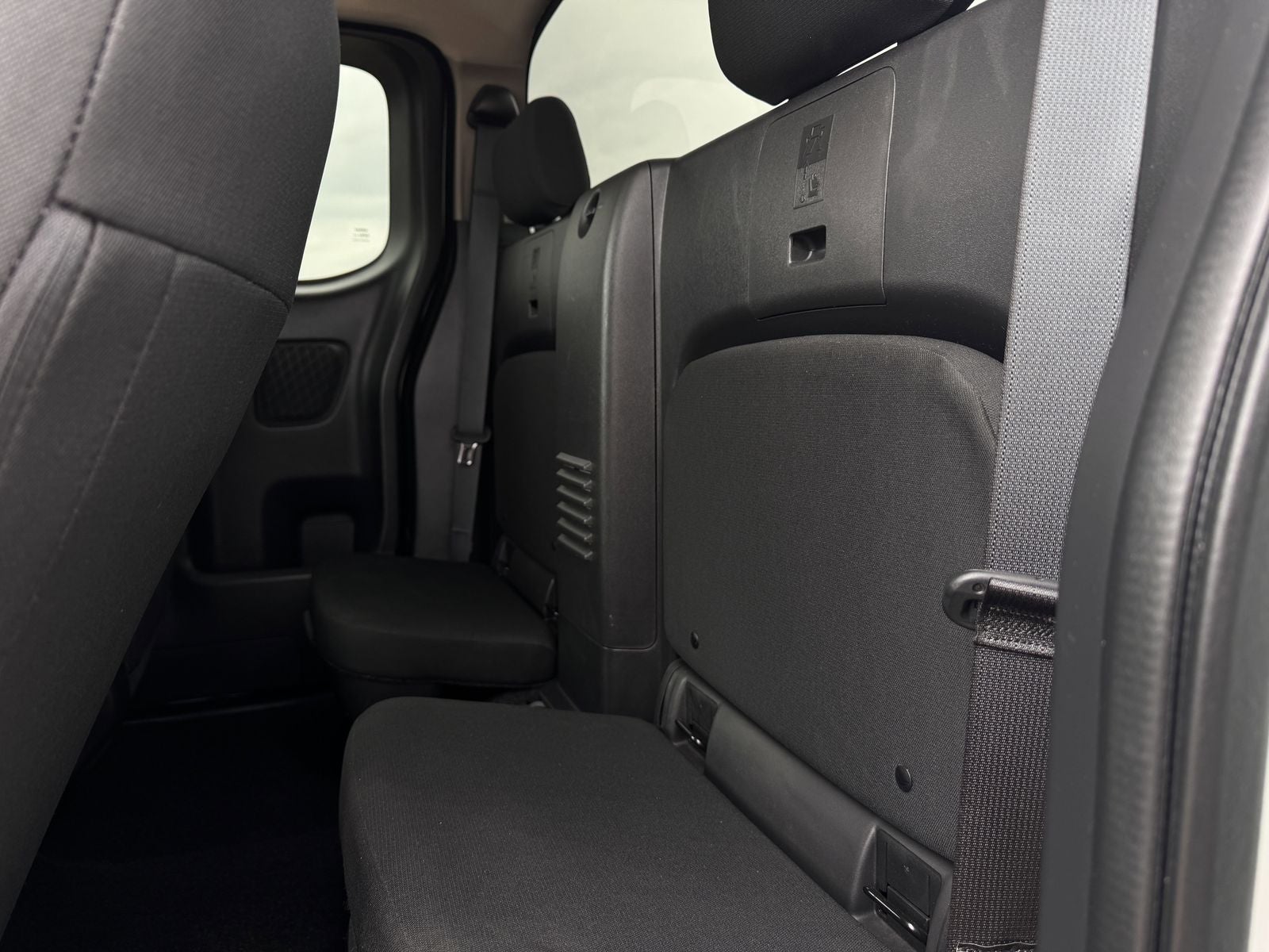 2023 Nissan Frontier S