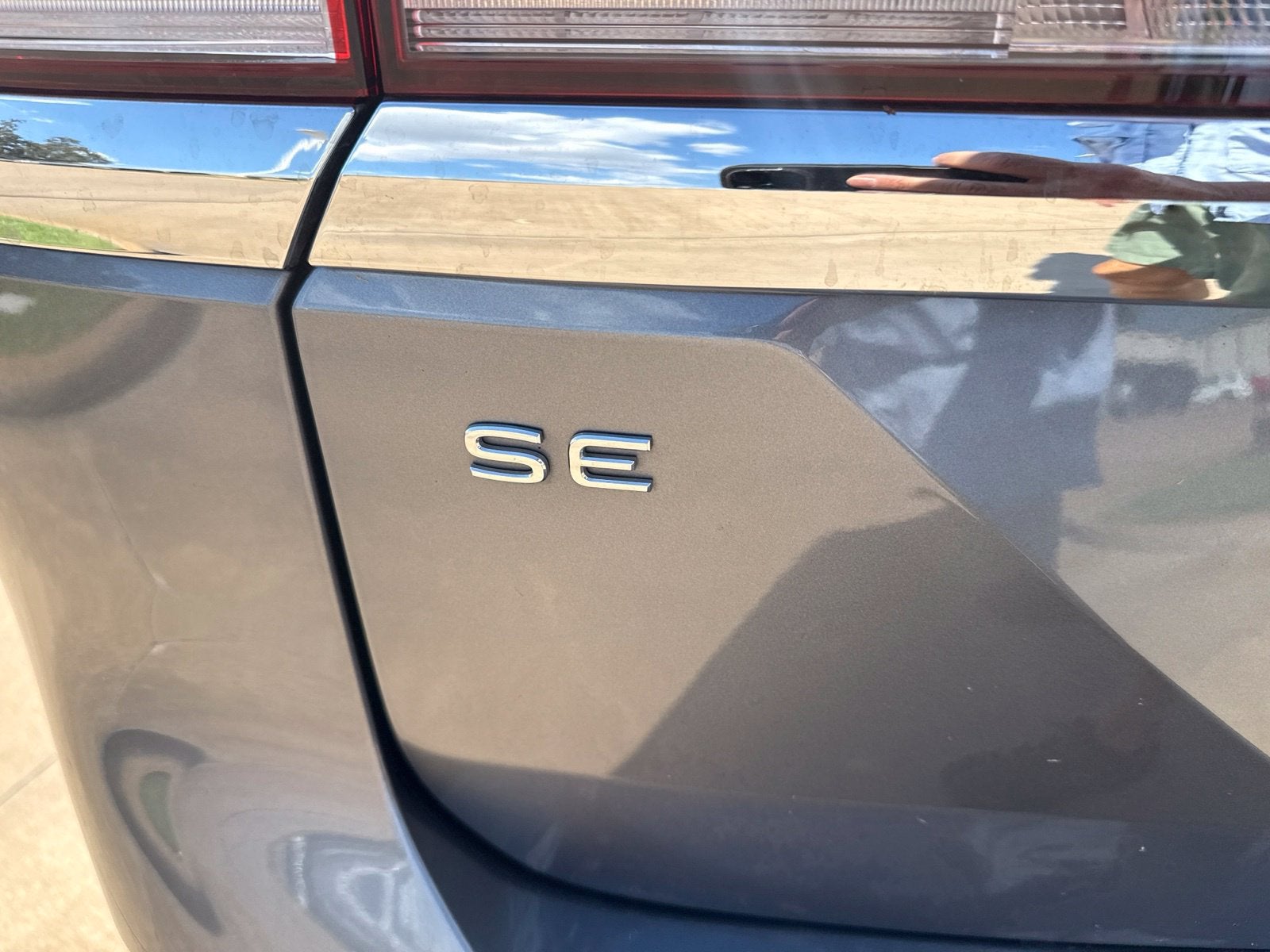 2024 Volkswagen Atlas 2.0T SE
