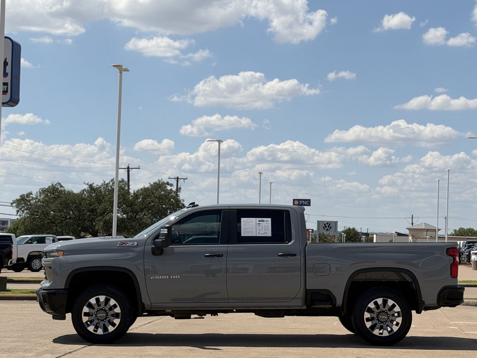 2024 Chevrolet Silverado 2500HD Custom
