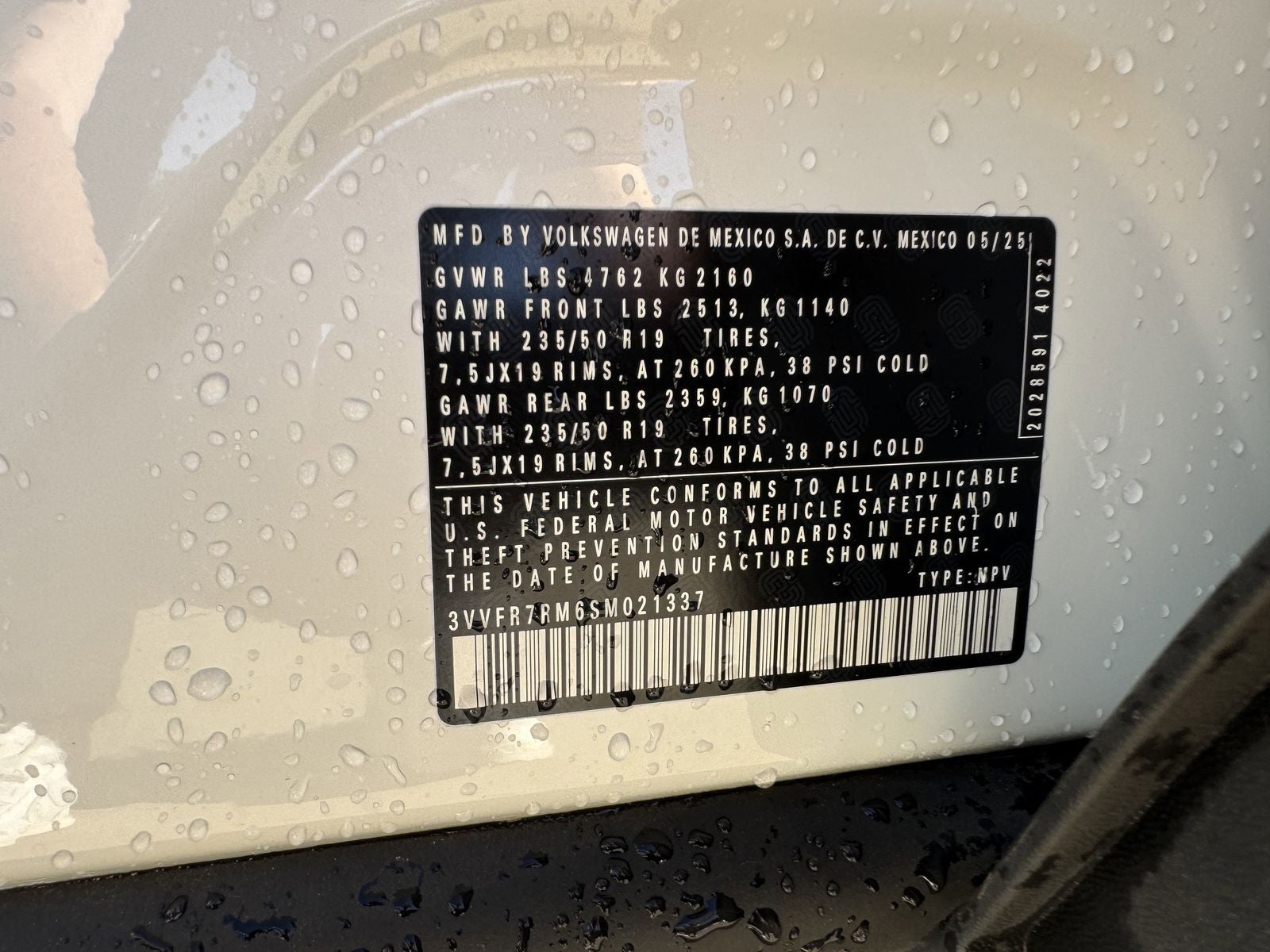 2025 Volkswagen Tiguan 2.0T SE