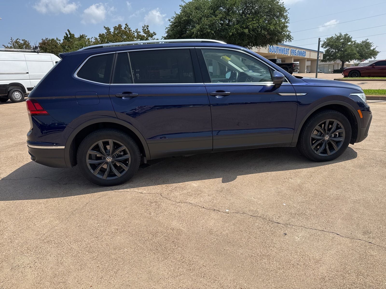 2024 Volkswagen Tiguan 2.0T SE