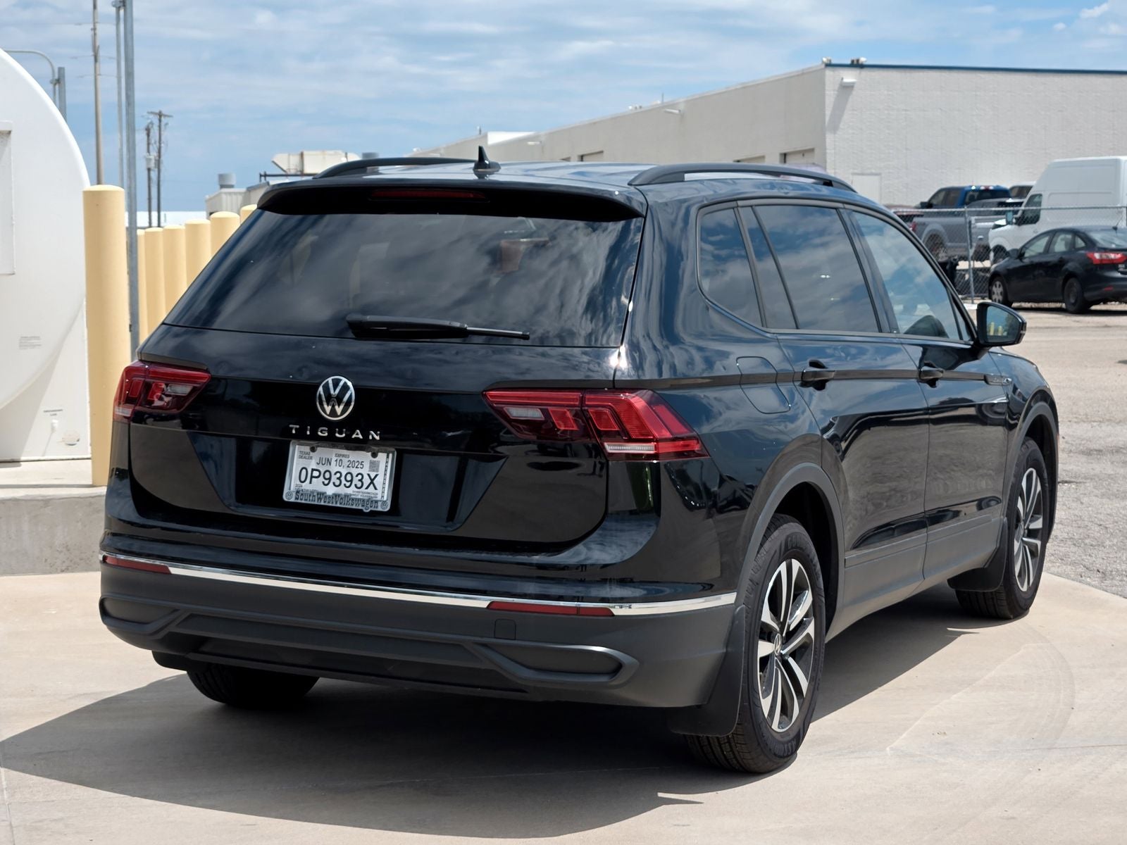 2024 Volkswagen Tiguan 2.0T S