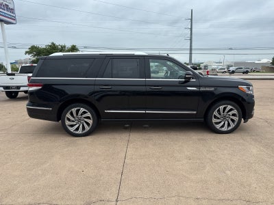 2022 Lincoln Navigator L Reserve
