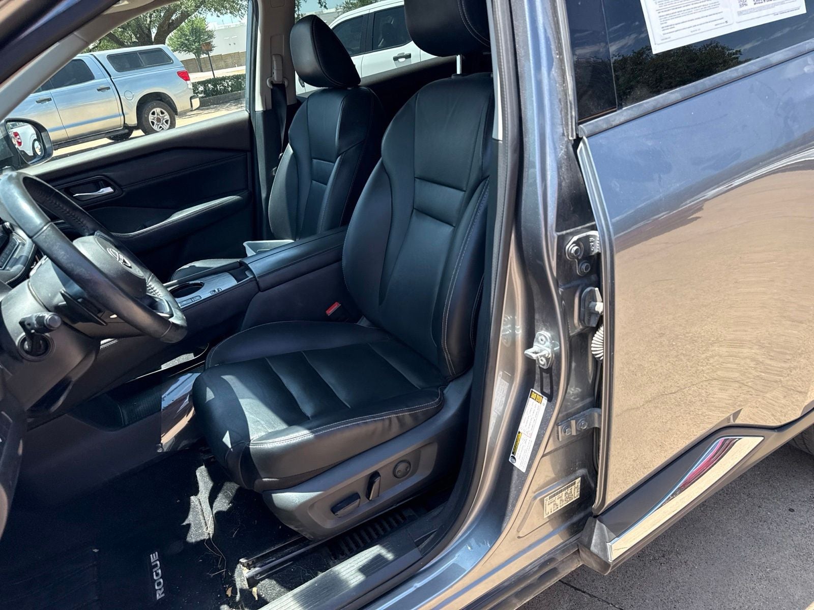 2022 Nissan Rogue SL