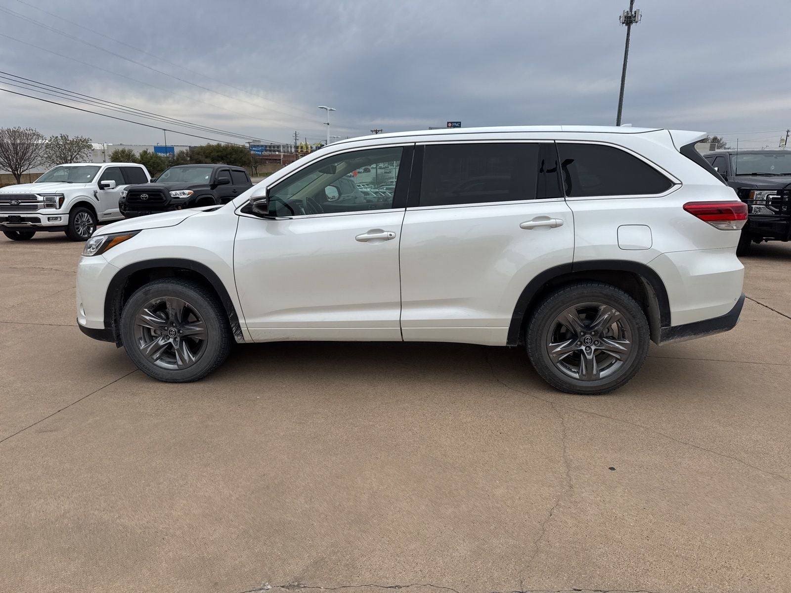 2019 Toyota Highlander Limited Platinum