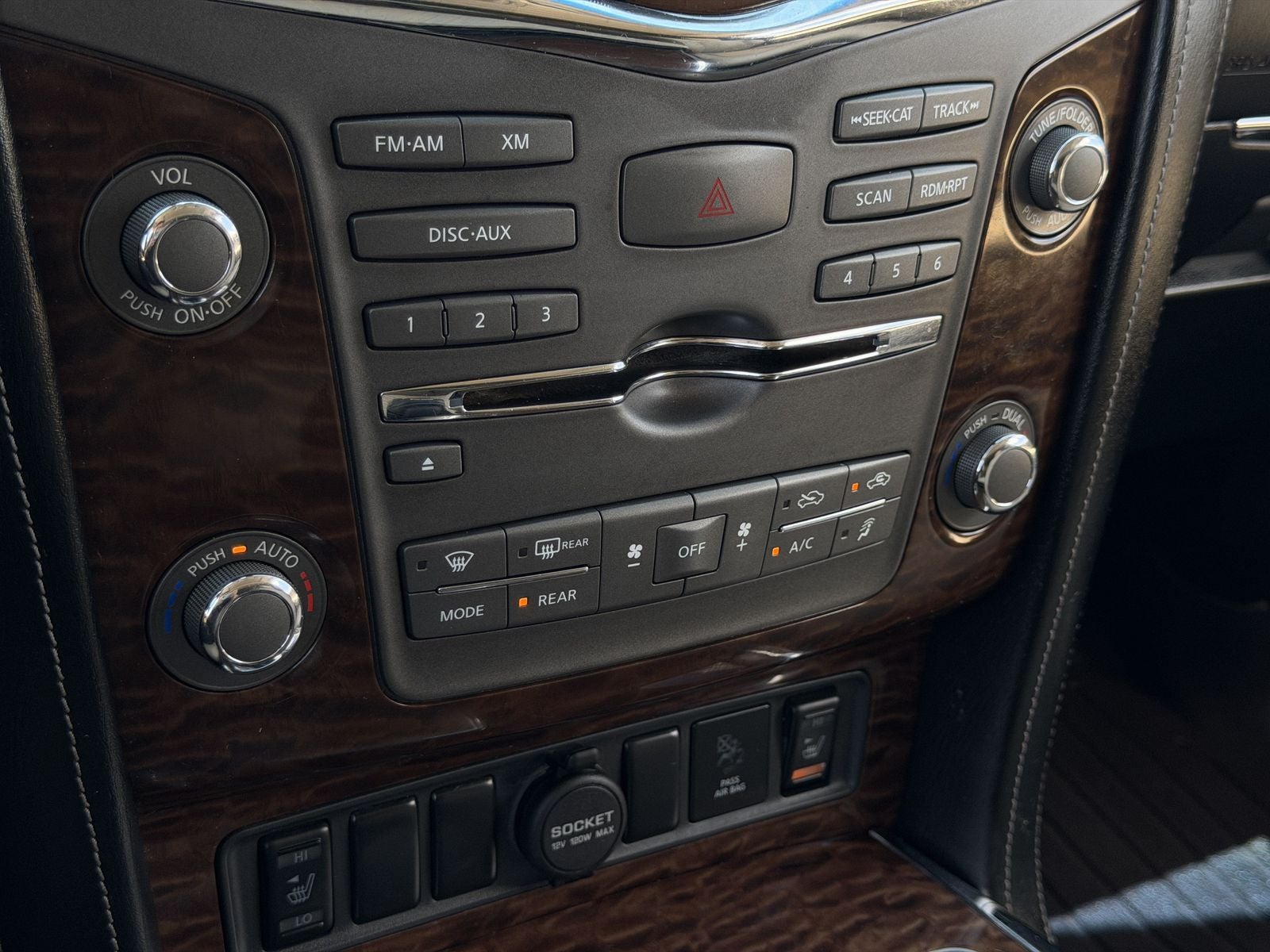 2017 Nissan Armada SL