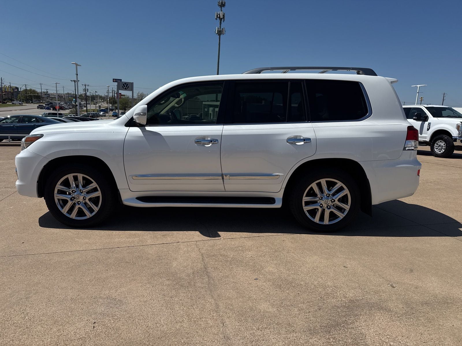 2014 Lexus LX 570