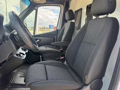 2025 Mercedes-Benz Sprinter 2500 Cargo 144 WB