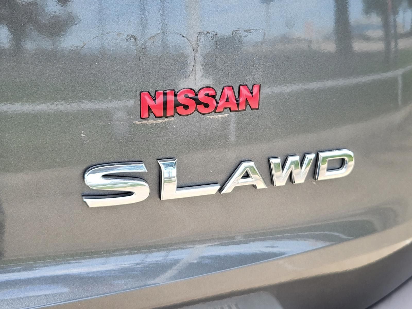 2022 Nissan Rogue SL