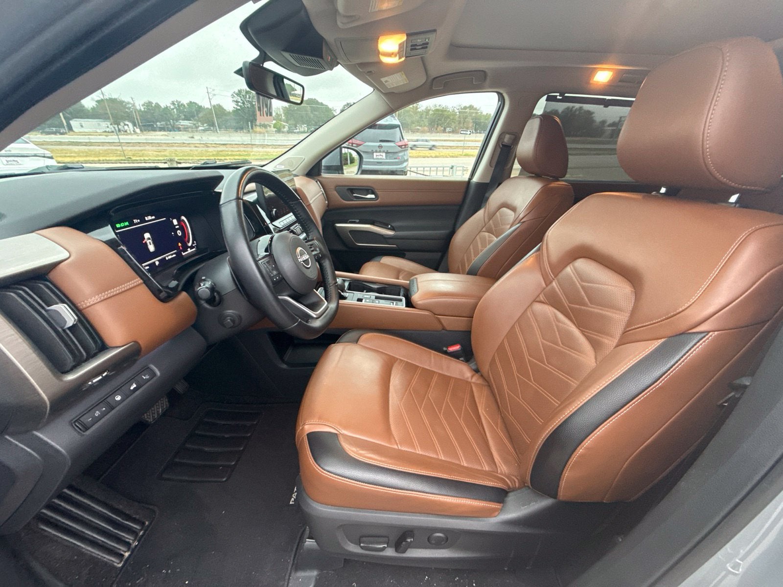 2023 Nissan Pathfinder Platinum