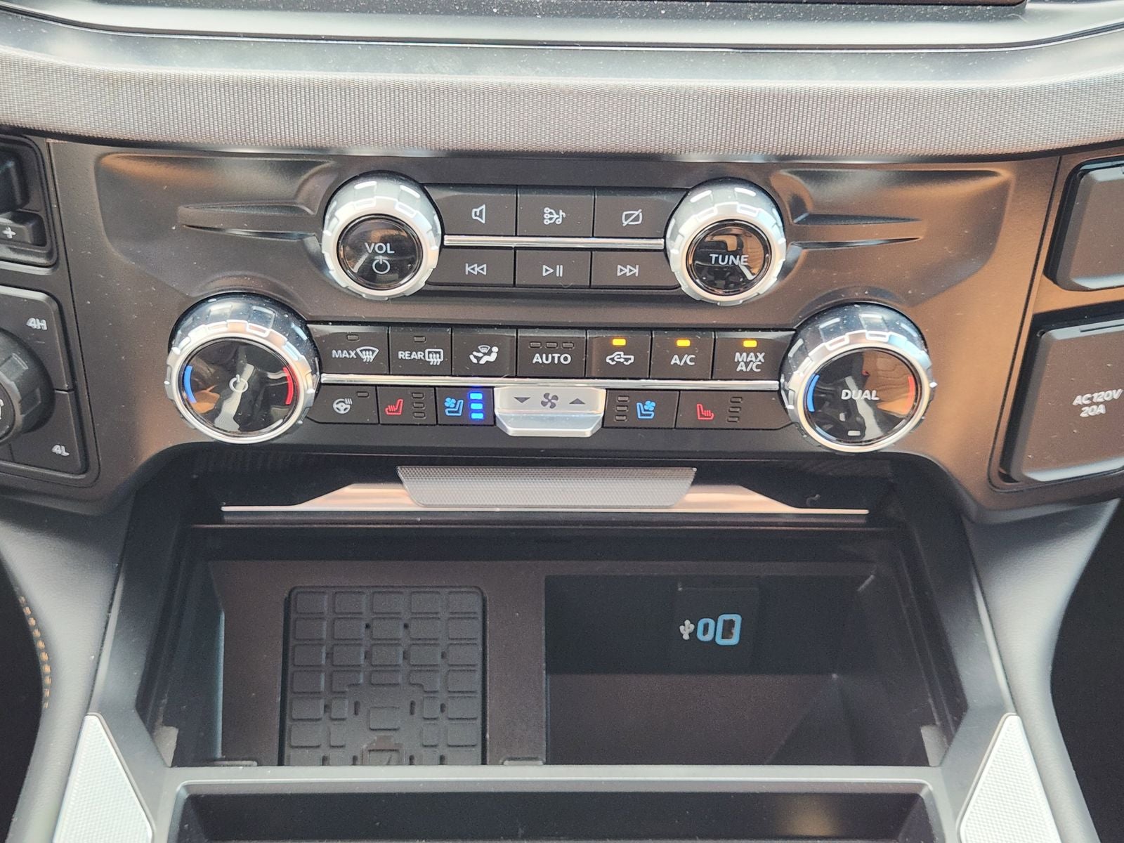 2024 Ford F-350SD Platinum Tremor