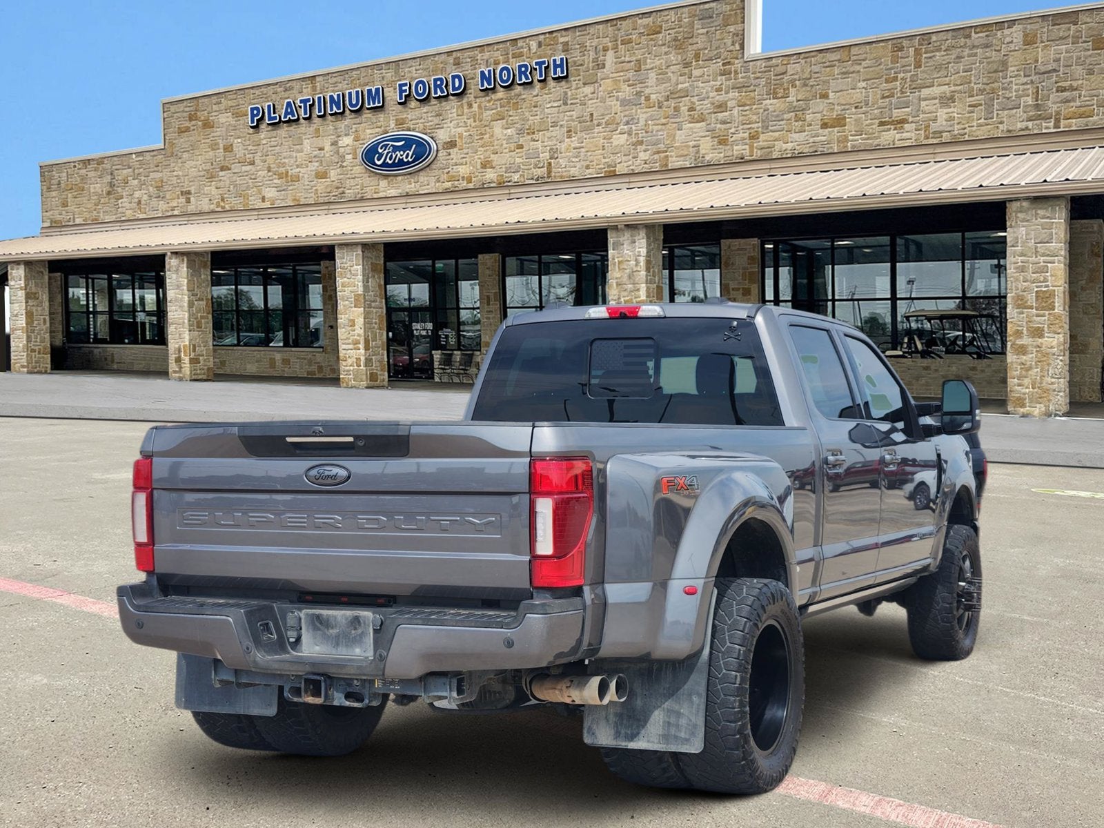 2022 Ford F-350SD Lariat DRW
