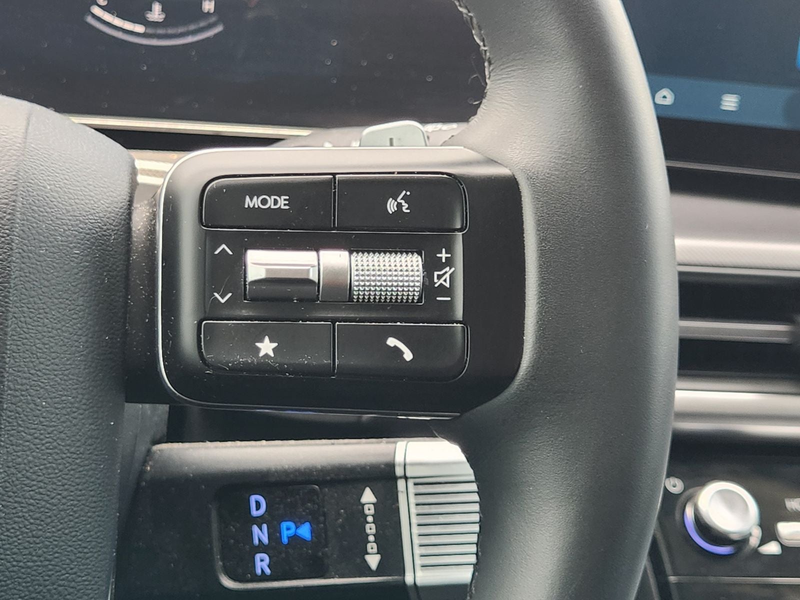 2025 Hyundai Santa Fe SE