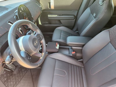 2025 MINI John Cooper Works Countryman Iconic