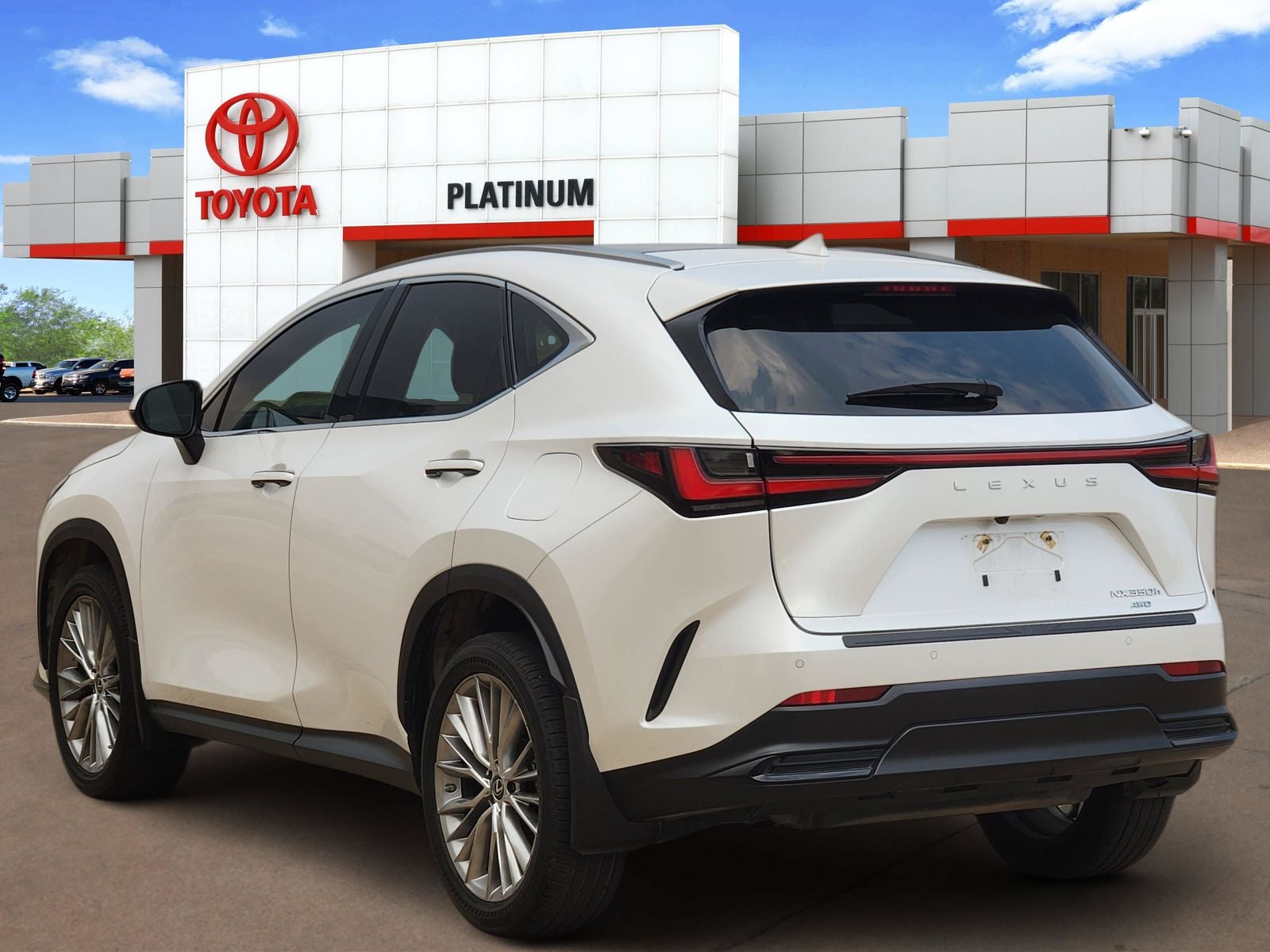 2023 Lexus NX 350h Luxury
