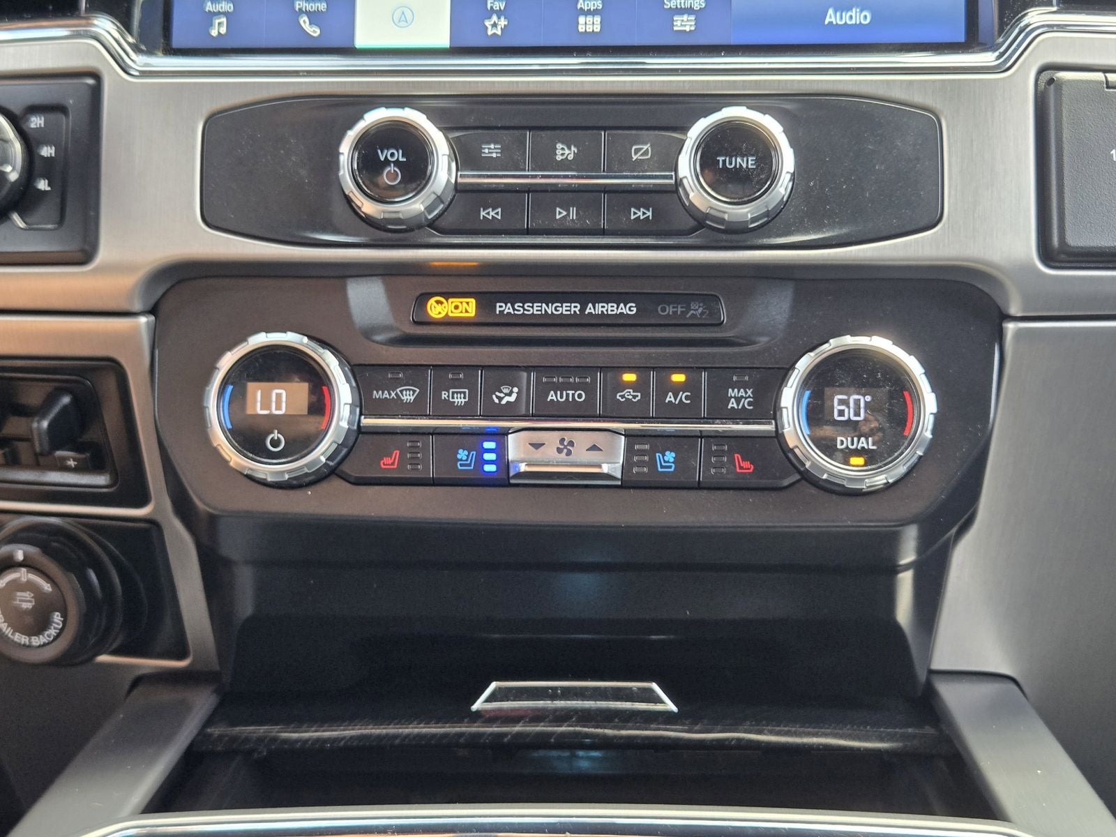 2022 Ford F-350SD Platinum
