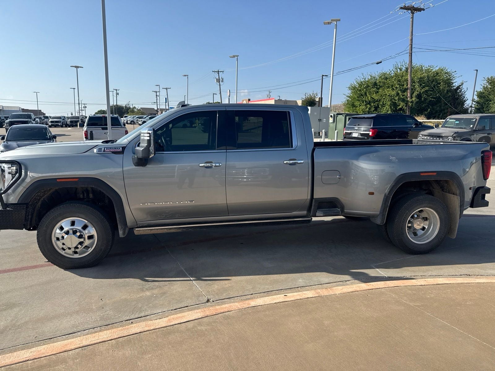 2025 GMC Sierra 3500HD Denali