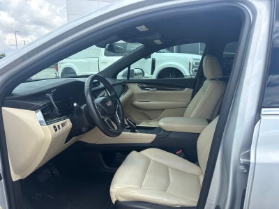 2017 Cadillac XT5 Base