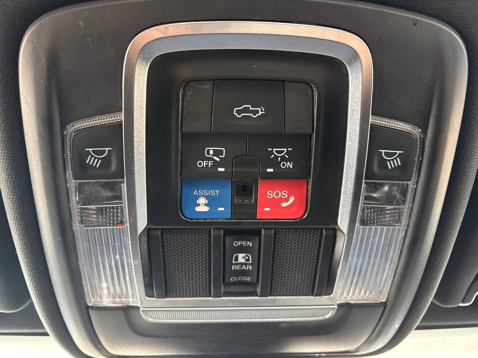 2022 RAM 2500 Laramie Crew Cab 4x4 6'4" Box