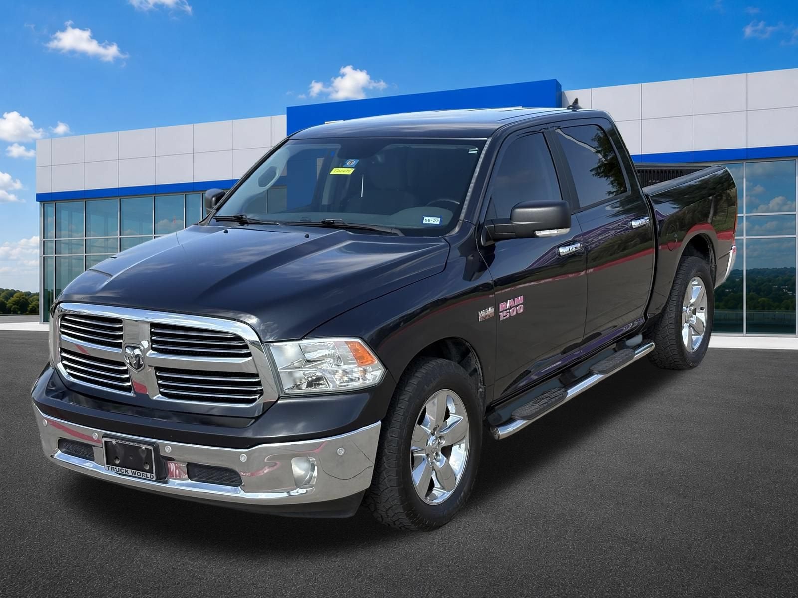2017 RAM 1500 Lone Star Crew Cab 4x2 5'7" Box