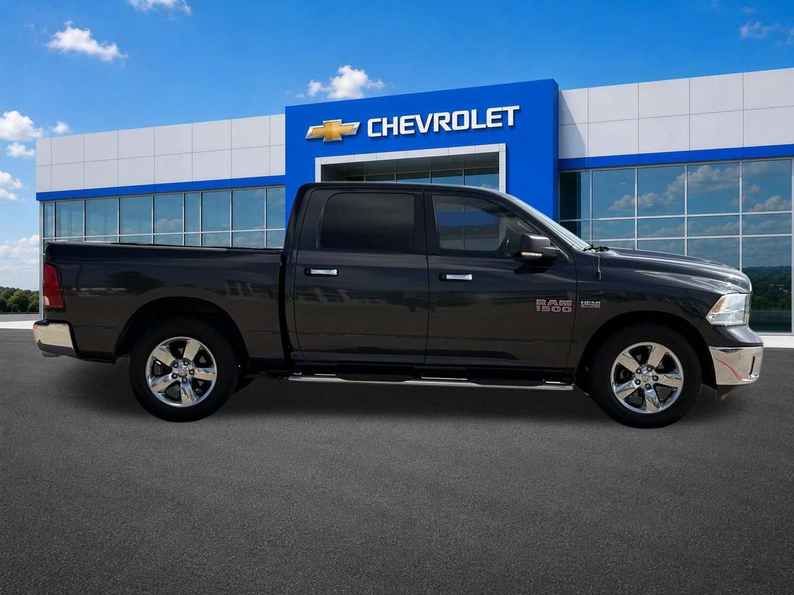 2017 RAM 1500 Lone Star Crew Cab 4x2 5'7" Box