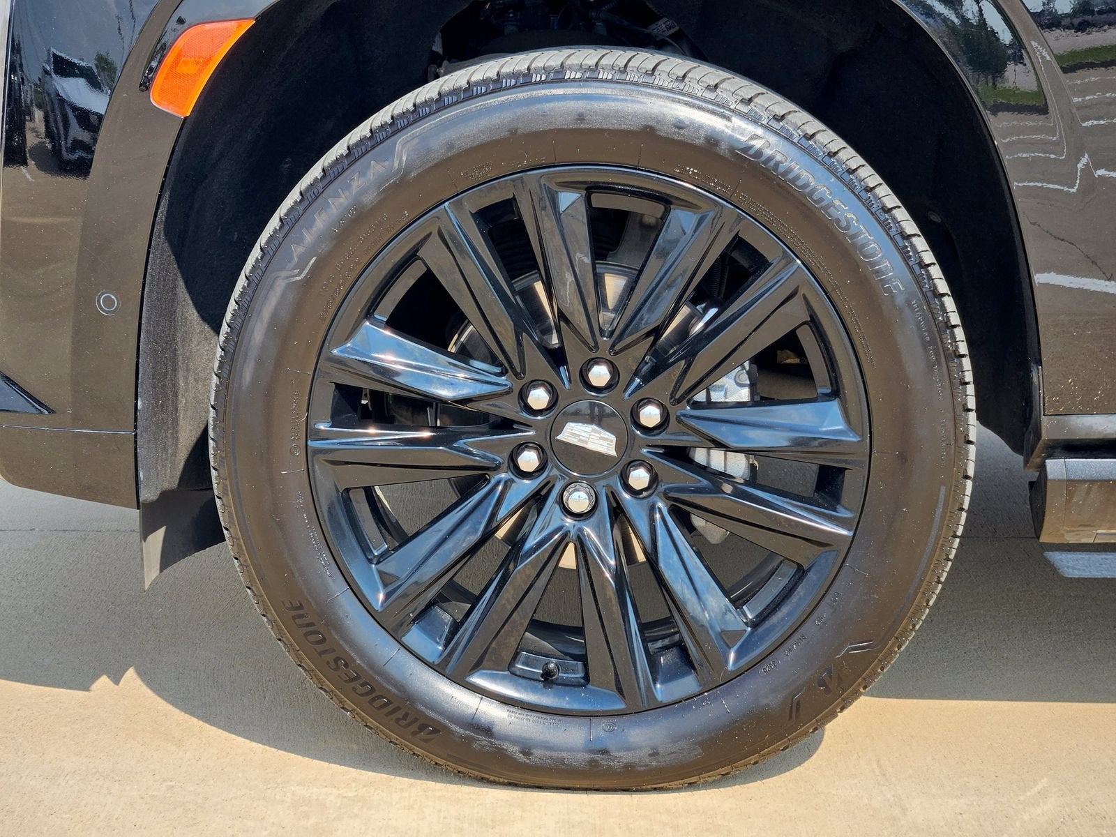 2024 Cadillac Escalade Sport