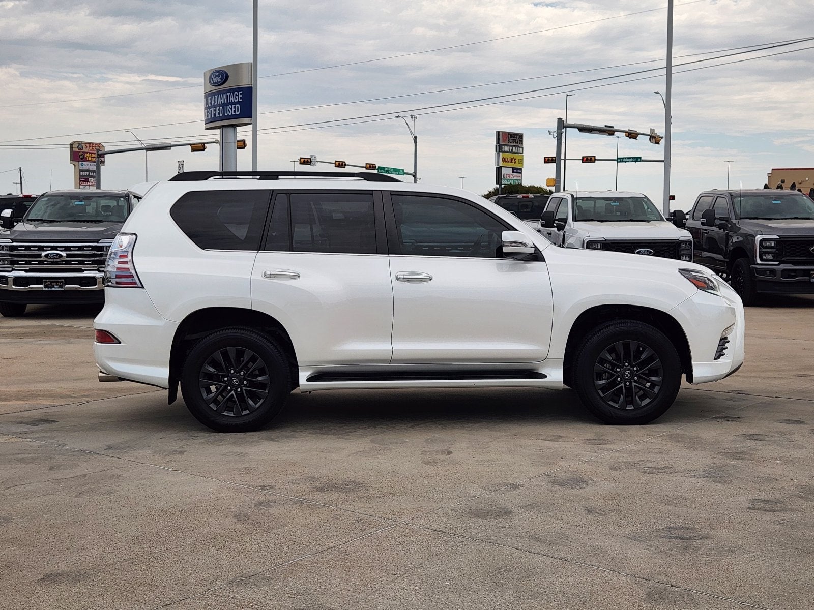 2023 Lexus GX 460 Premium
