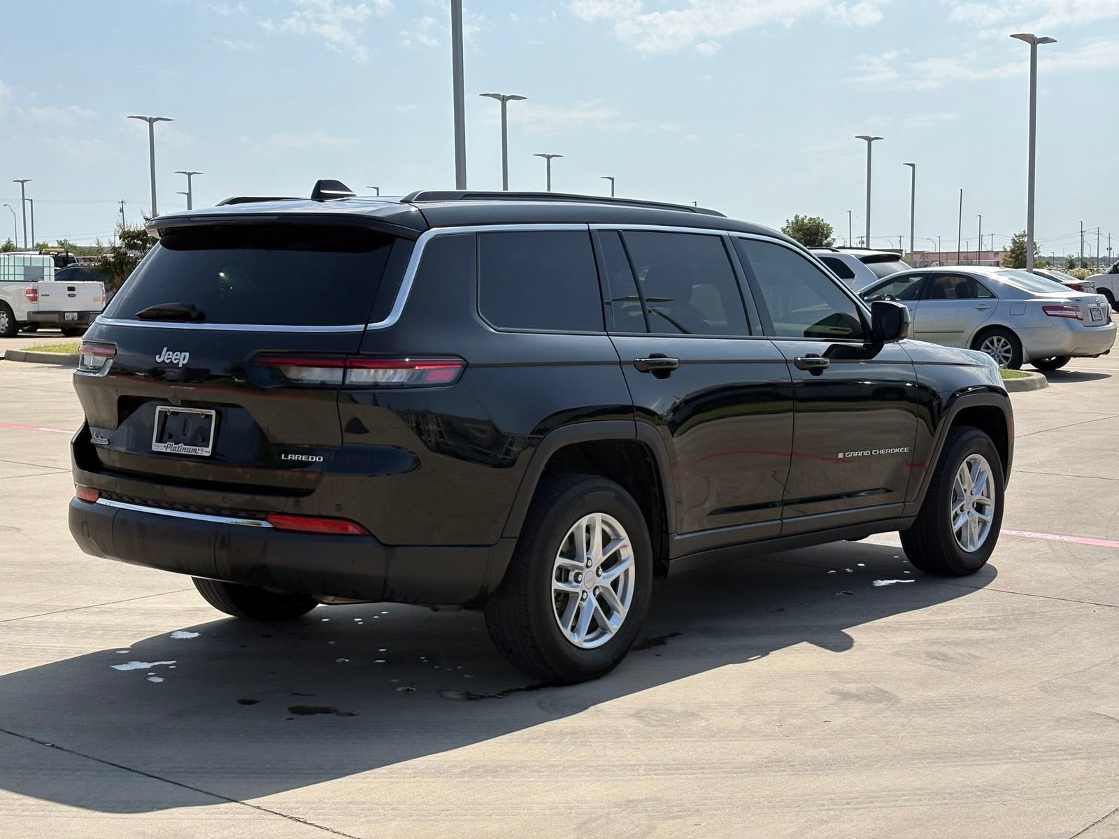 2025 Jeep Grand Cherokee L Laredo X 4x2
