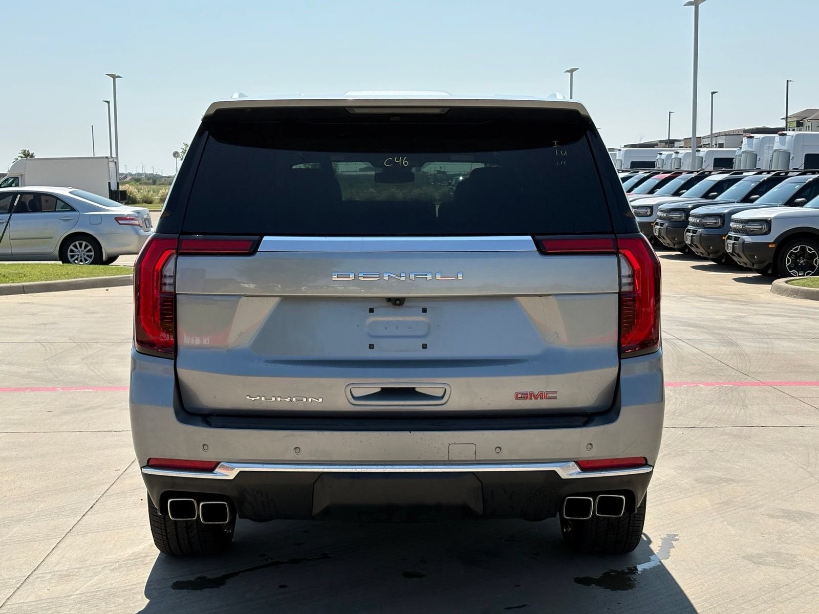 2025 GMC Yukon XL Denali