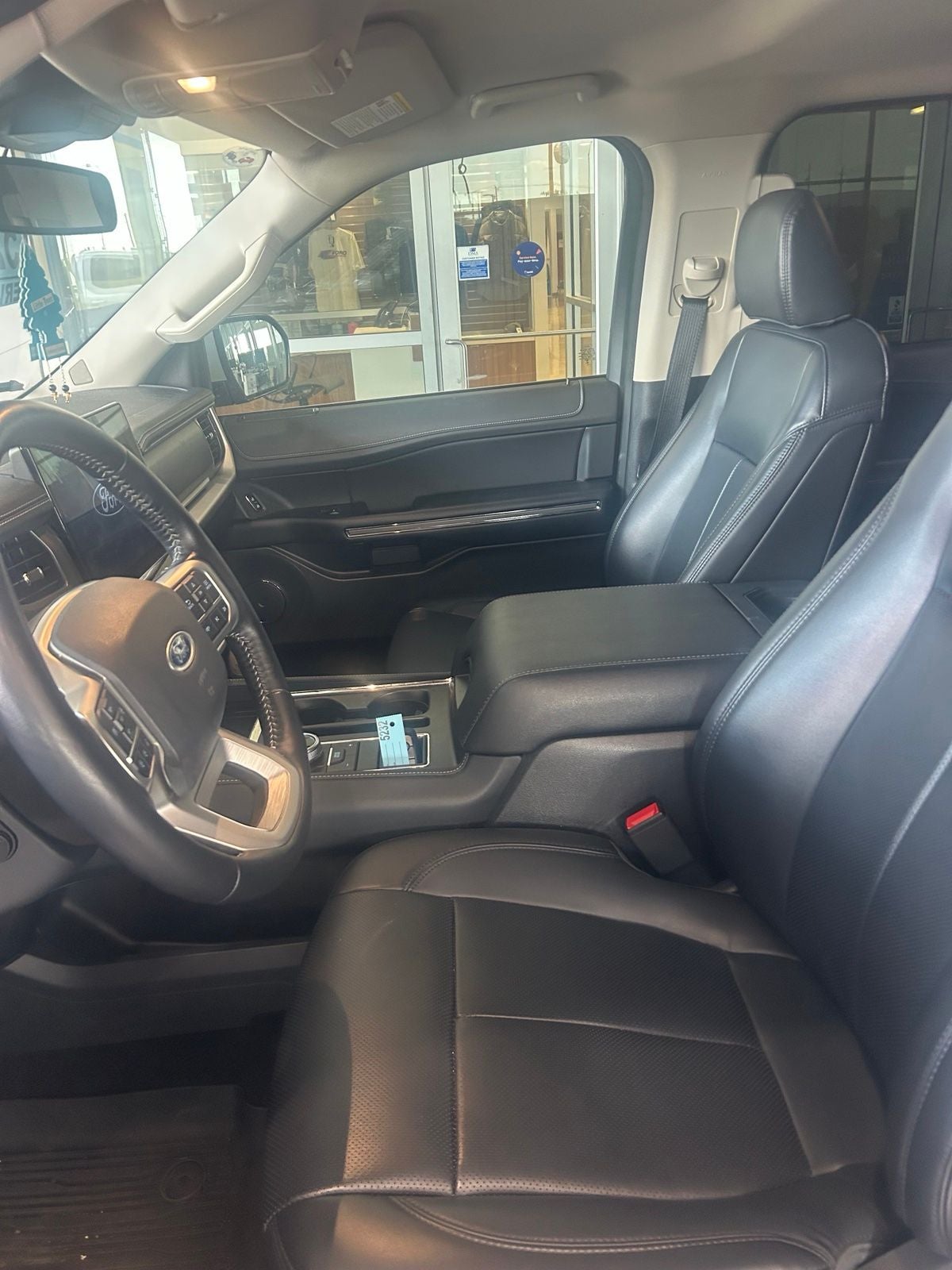 2023 Ford Expedition XLT